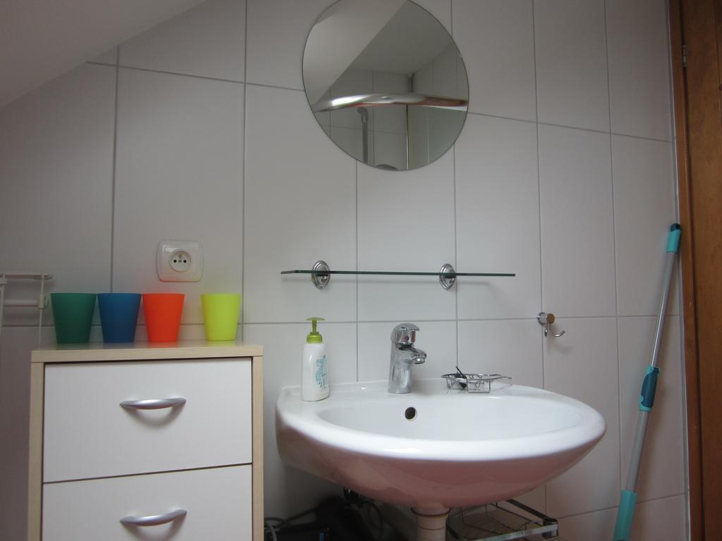 Privat Vrbov 23 Apartment Екстериор снимка